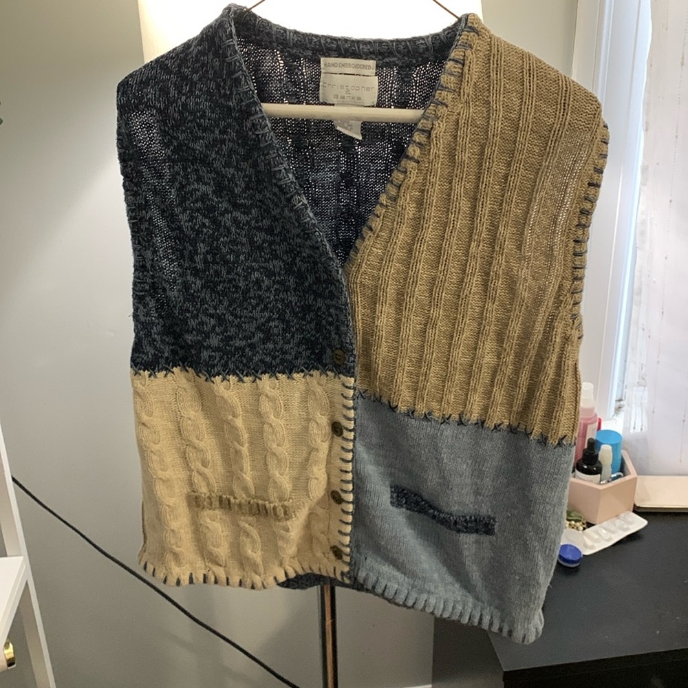 Sweater. Final Discount - image 1